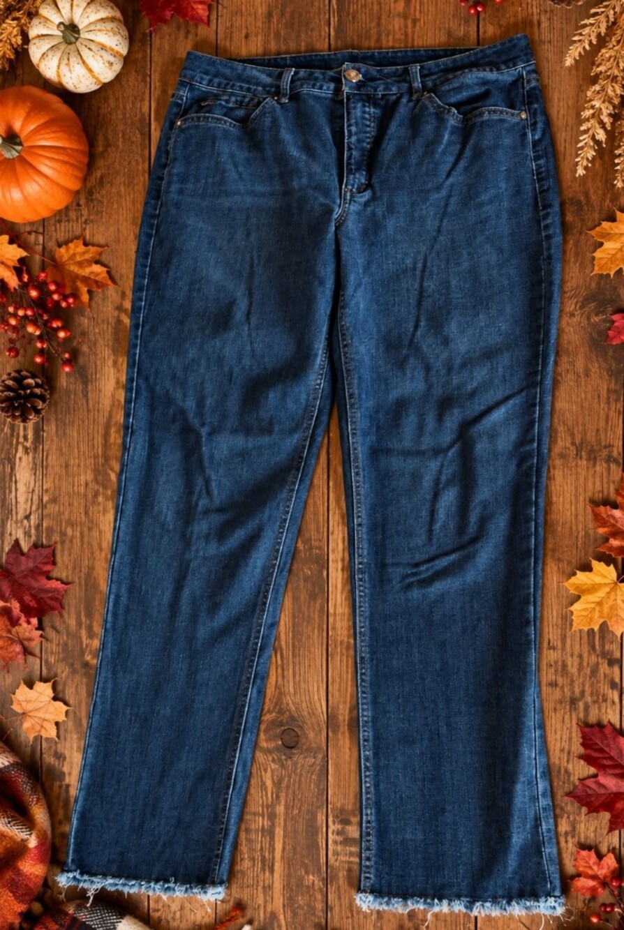 Women's Seven7 Frayed Raw Hem Medium Wash Denim Jeans - Size 14